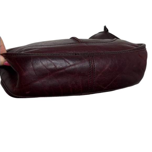 Frye Cara Red Brown Leather Crossbody Saddle Bag BLEMISH - Picture 4 of 8
